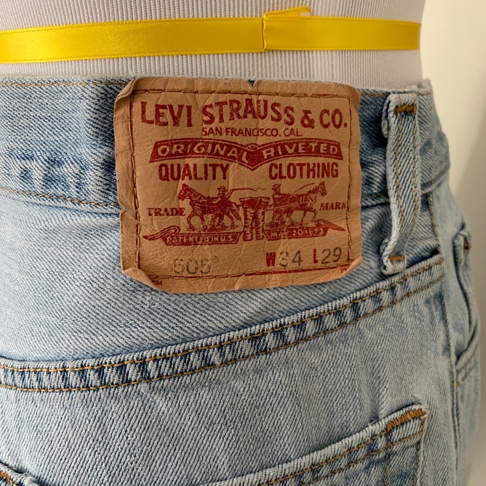 Vintage Levi's 505 Light Blue Wash 29 30 - Picture 3 of 8